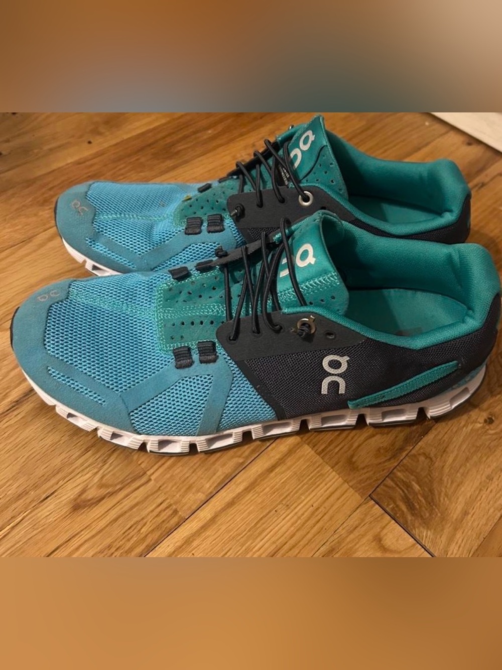 On Cloud Women's Athletic Running Shoes - Teal/Black